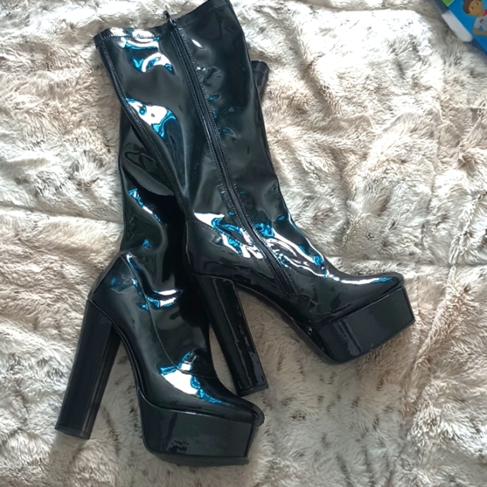 Leather Platform heeled boots